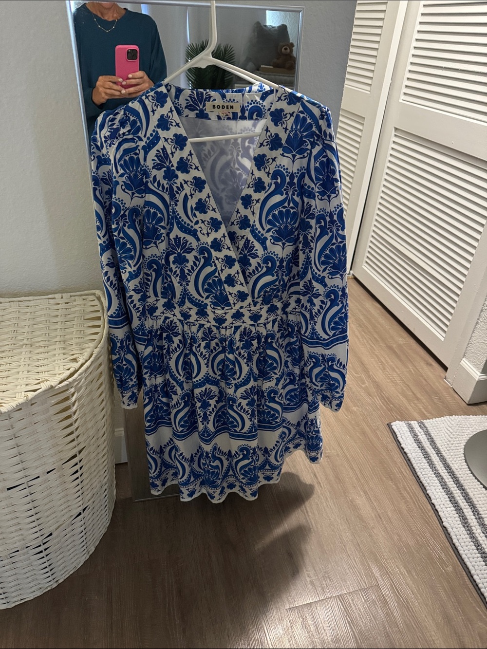 Boden White and Blue Paisley V-Neck Long Sleeve Dress